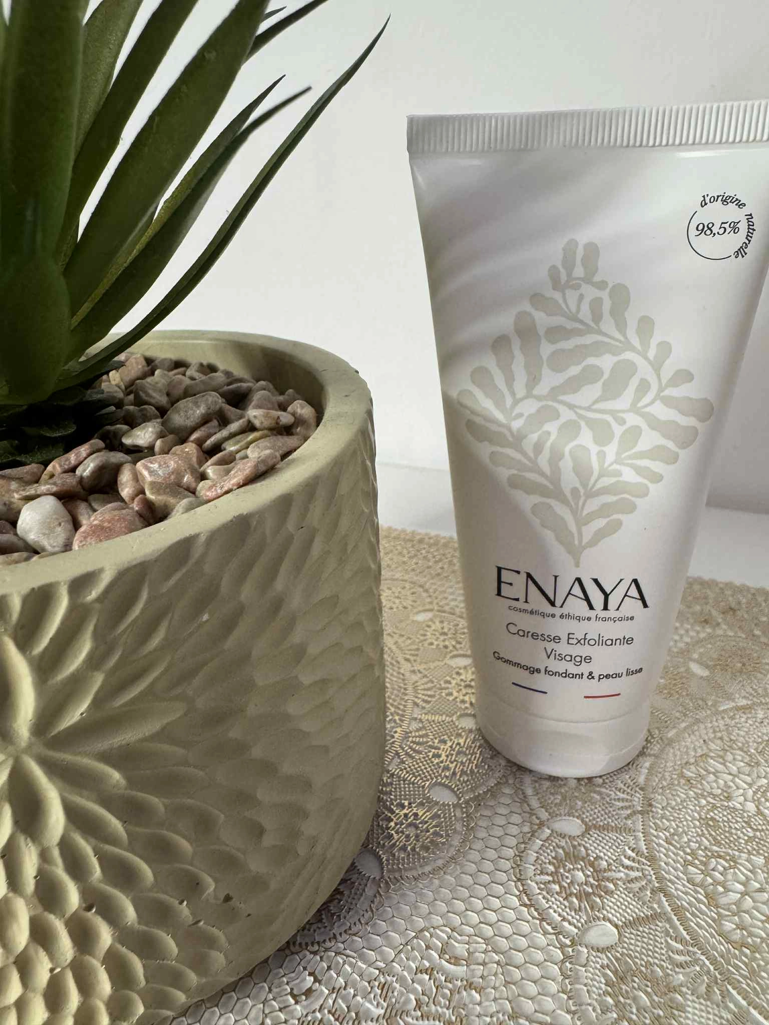 Caresse Exfoliante Enaya